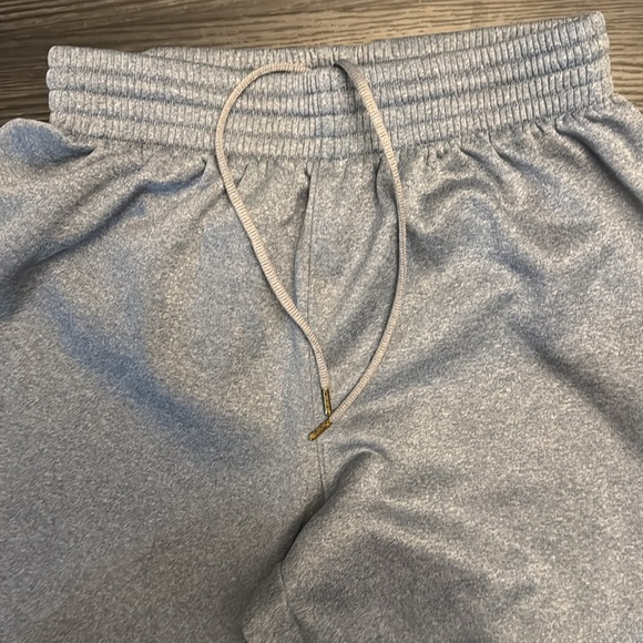 🍍UNDER ARMOUR SWEAT PANTS🍍DRAWSTRING 🍍SZ MED - Picture 2 of 4